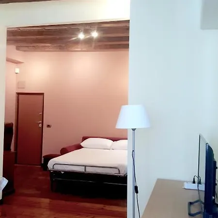 Monolocale In Centro A Verona