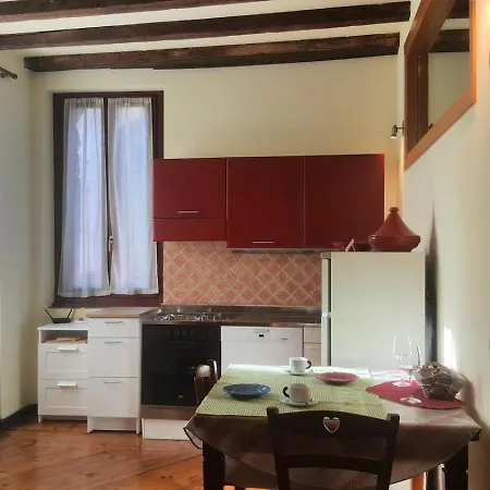 Monolocale In Centro A Vérone