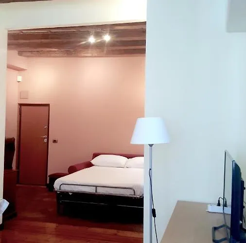 Monolocale In Centro A Vérone