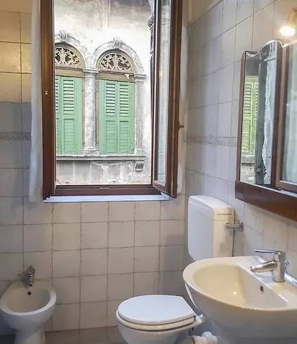 Monolocale In Centro A Vérone